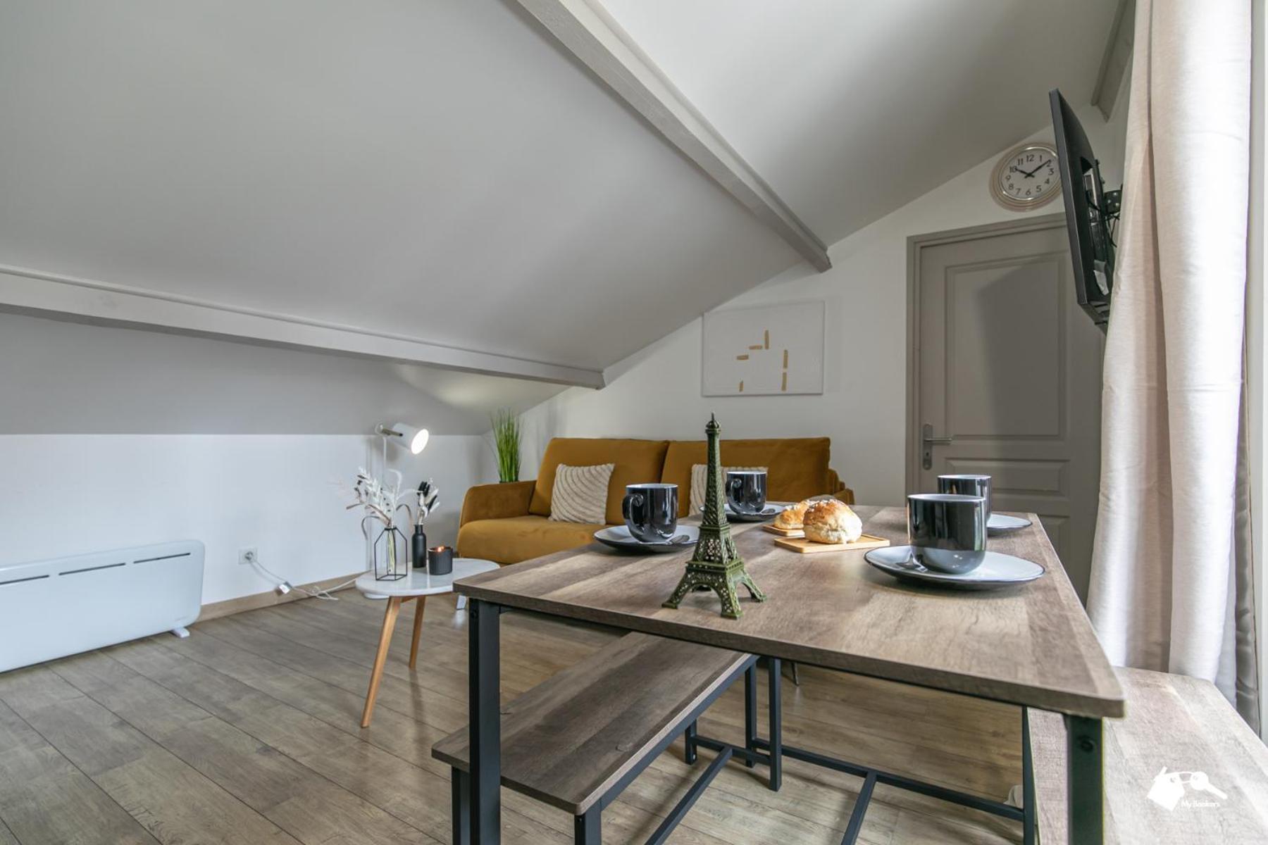 Mba Splendide Appart -Montreuil 2-Proche Vincennes Buitenkant foto